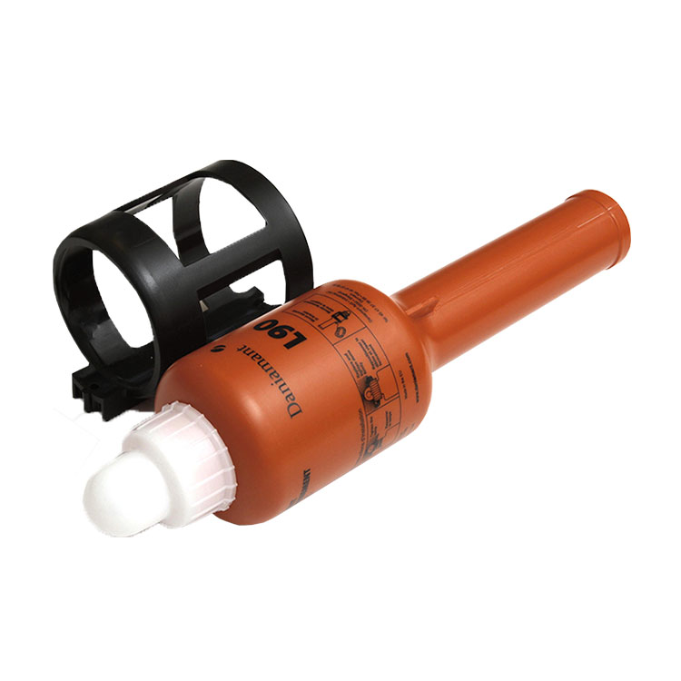 SG05732 Daniamant L90 LED Lifebuoy Light The Latest L90 LED from Daniamant replaces the popular L90 with updated LED technology. This new version uses modern technology making it safer for the environment, especially during disposal and can be freely imported and exported within the EU. The L90 LED meets all the latest legisla tion whilst retaining the previous popular form, so no new brackets or fixings are required to replace the older models installed on vessels.